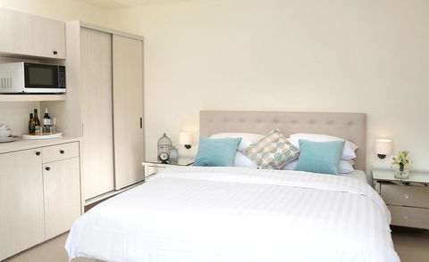 Studio 8 - Penthouse - Accommodation QLD 1