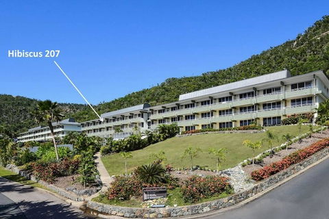 Stunning Catseye Beach Location With Amazing Views - Hibiscus 207 - Accommodation QLD 3