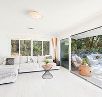 Stunning Oceanview Retreat Between Beach and Bush - Accommodation QLD
