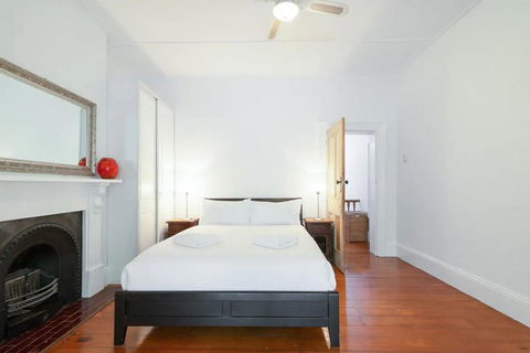 Stylish 3 Bedroom Townhouse In Darlinghurst - Accommodation QLD 2