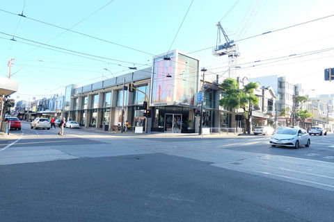 Stylish Apartment - Accommodation QLD 1