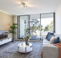 Stylish apartment minutes from city and airport - Accommodation QLD