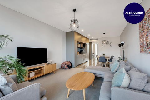 STYLISH CAMPERDOWN APARTMENT And PARKING INC - Accommodation QLD 0