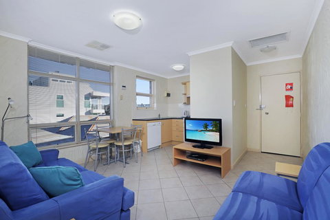 Stylish Comfortable 2 Bdrm Glenelg North - Accommodation QLD 0
