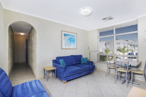 Stylish Comfortable 2 Bdrm Glenelg North - Accommodation QLD 2