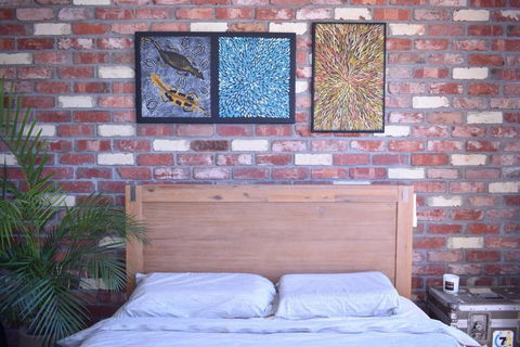 Stylish Modern Apartment Located In Marrickville - Accommodation QLD 3