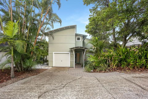 Summer Breeze - Accommodation QLD 1