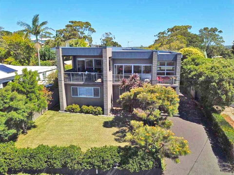 Summer Breeze @ Orient Point - Accommodation QLD 0