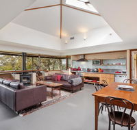 Summer House - Accommodation QLD