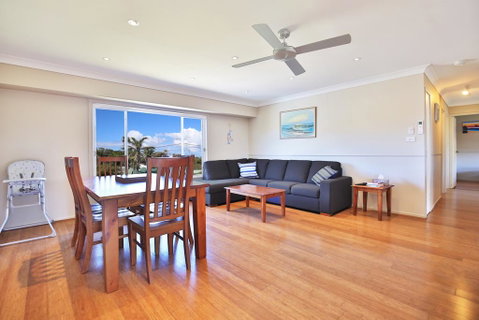Summer Sands - Pet Friendly - Accommodation QLD 1