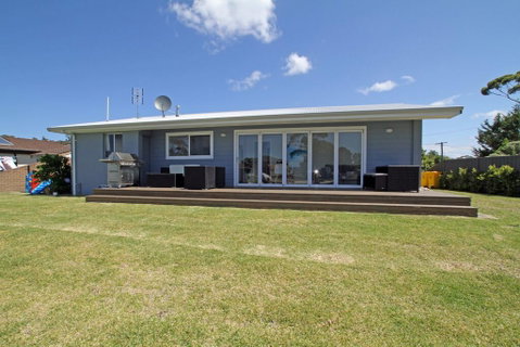 Summer's Exclusive Getaway - Accommodation QLD 3