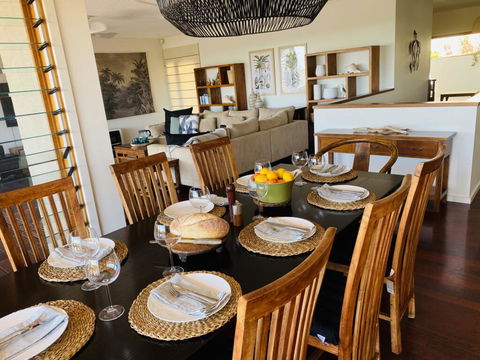 Sundecks - Accommodation QLD 1