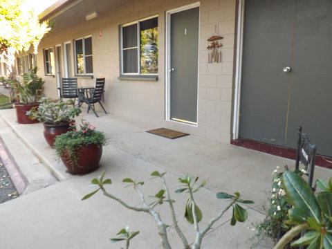 Sunbird Motel - Accommodation QLD 0