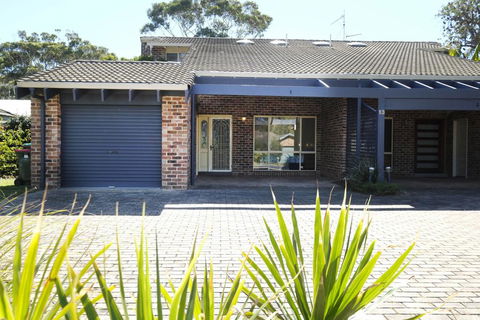 SUNDOWNER - Accommodation QLD 1