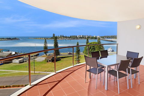 Sunrise Luxury Apartments - Accommodation QLD 2