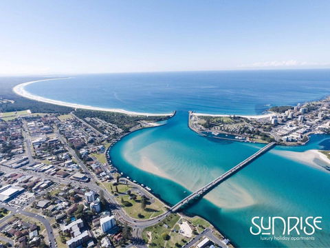 Sunrise Luxury Apartments - Accommodation QLD 0