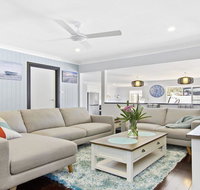 Sunset Beach - situated between two beaches and a lake - Accommodation QLD