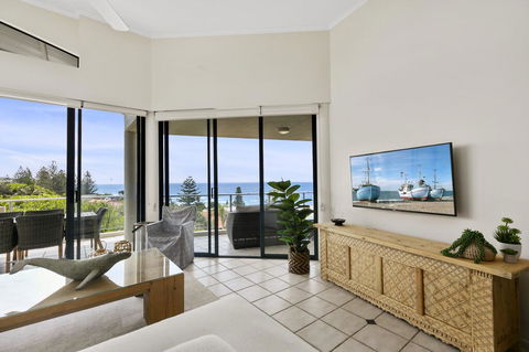 Sunshine Beach Penthouse With Beach Views - Unit 9/21 Park Crescent, Sunshine Beach - Accommodation QLD 3