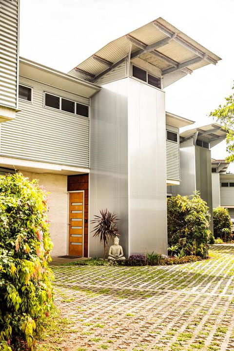 Sunworship Villas 3 And 4 - Accommodation QLD 3