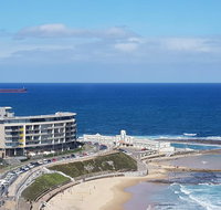 Supercar fan's dream - track side apartment 1 - Accommodation QLD