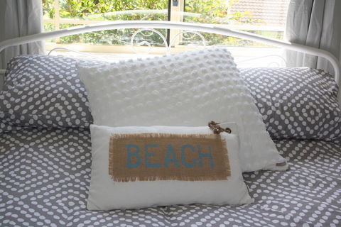 Surf Beach On Eric - Accommodation QLD 1