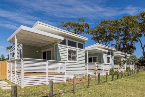 Surfside Cudmirrah Beach - Accommodation QLD 1