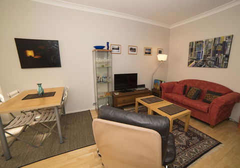 Surry Hills Foster St - Accommodation QLD 2