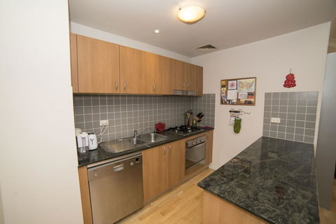 Surry Hills Foster St - Accommodation QLD 3