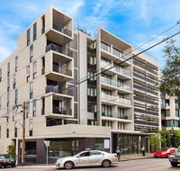 Surry Hills Modern Furnished Self-Contained Apartment ELZ - Accommodation QLD