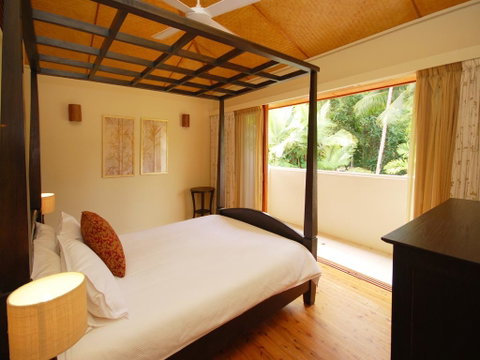 Surya Beachfront Villa No.1 - Accommodation QLD 3