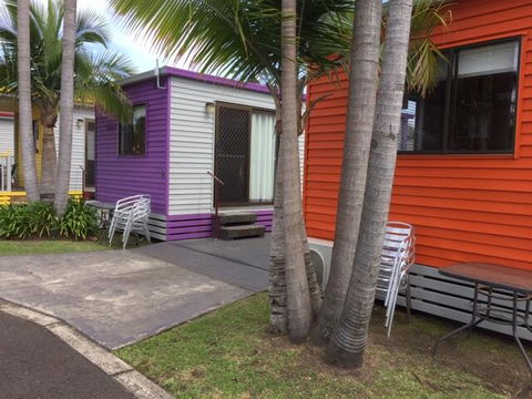 Sussex Palms Holiday Park - Accommodation QLD 0