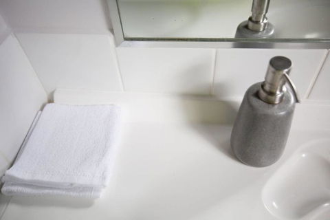 SweetHome2BR@Highton+parking - Accommodation QLD 1