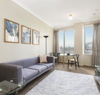 Sydney CBD 1 Bedroom Self-Contained Apartment with Spectacular Sydney Harbour View 1312 BRG - Accommodation QLD