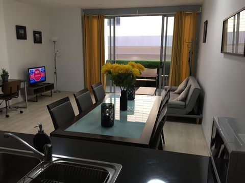 Sydney CBD Family Home - Accommodation QLD 3