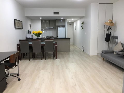 Sydney CBD Family Home - Accommodation QLD 1