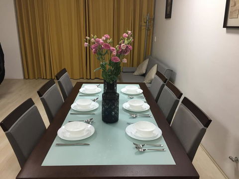 Sydney CBD Family Home - Accommodation QLD 2