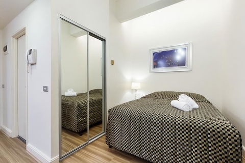 Sydney CBD Studio Apartment 503BRG - Accommodation QLD 3