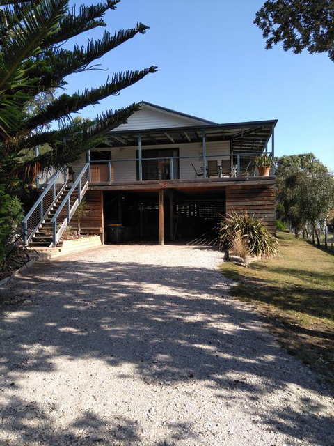 Symuya - Accommodation QLD 3