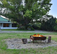 Tabitha Hill Cottage - Accommodation QLD