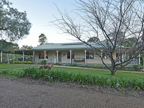 Tabitha Hill Homestead - Accommodation QLD 2