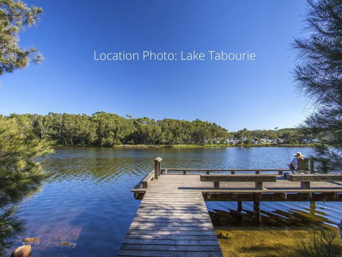 Tabourie Lake Motor Inn - Accommodation QLD 3