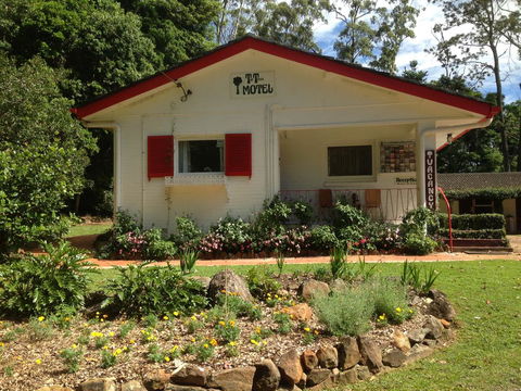 Tall Trees Motel Mountain Retreat - Accommodation QLD 3