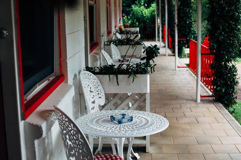 Tall Trees Motel Mountain Retreat - Accommodation QLD 2