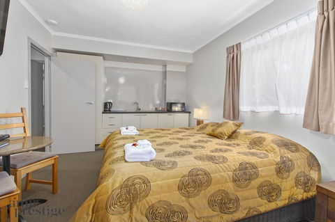 Tall Trees Motel Mountain Retreat - Accommodation QLD 1