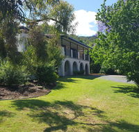 Tamworth Exclusive BB - Accommodation QLD
