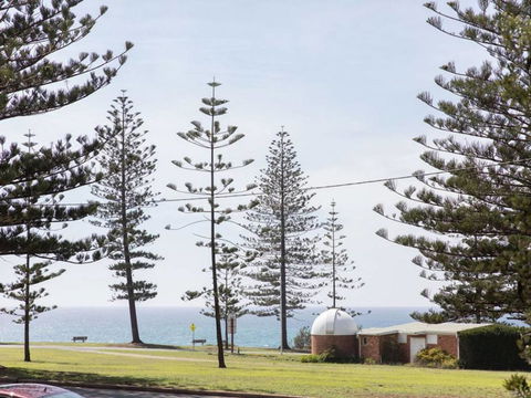 Taranaki Beach House - Accommodation QLD 1