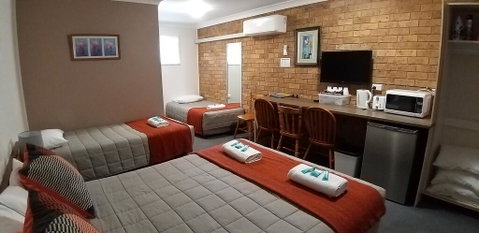 Taree Country Motel - Accommodation QLD 3