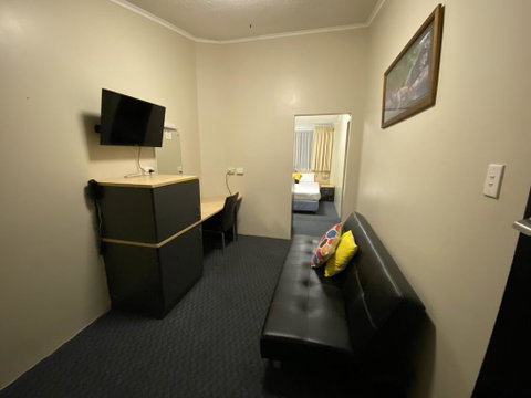 Taree Motor Inn - Accommodation QLD 2