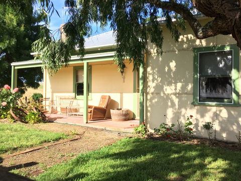 Tarndwarncoort - Farmer's Cottage - Accommodation QLD 0