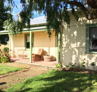 Tarndwarncoort - Farmer's Cottage - Accommodation QLD